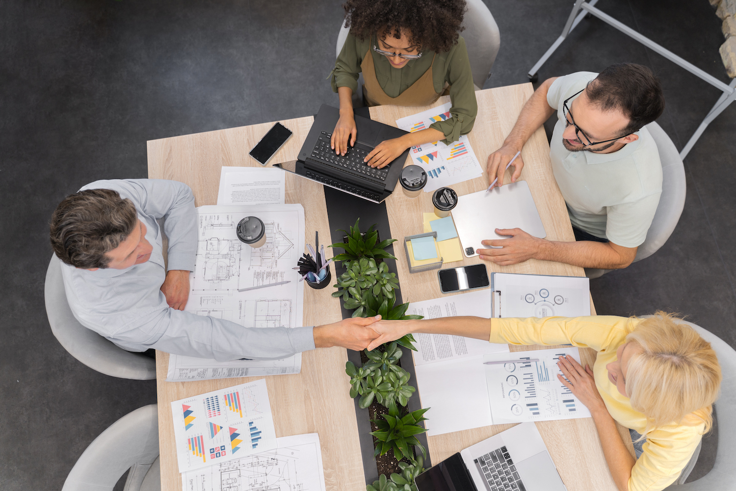 close-up-young-business-team-working-2